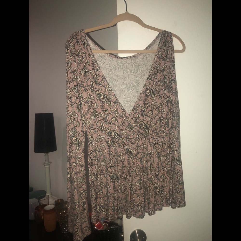 Cold shoulder top